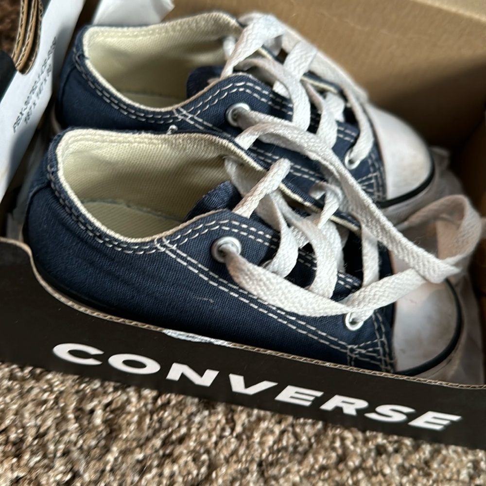 Toddler Size 7 Navy Converse